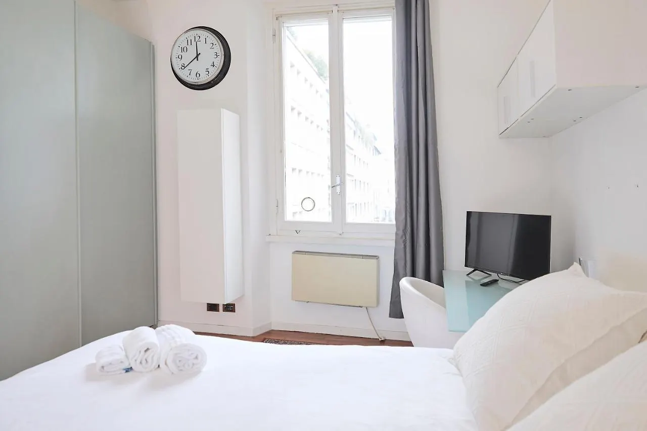 Prestige Boutique Homes -Duomo Galleria Vittorio Emanuele Mailand Apartment